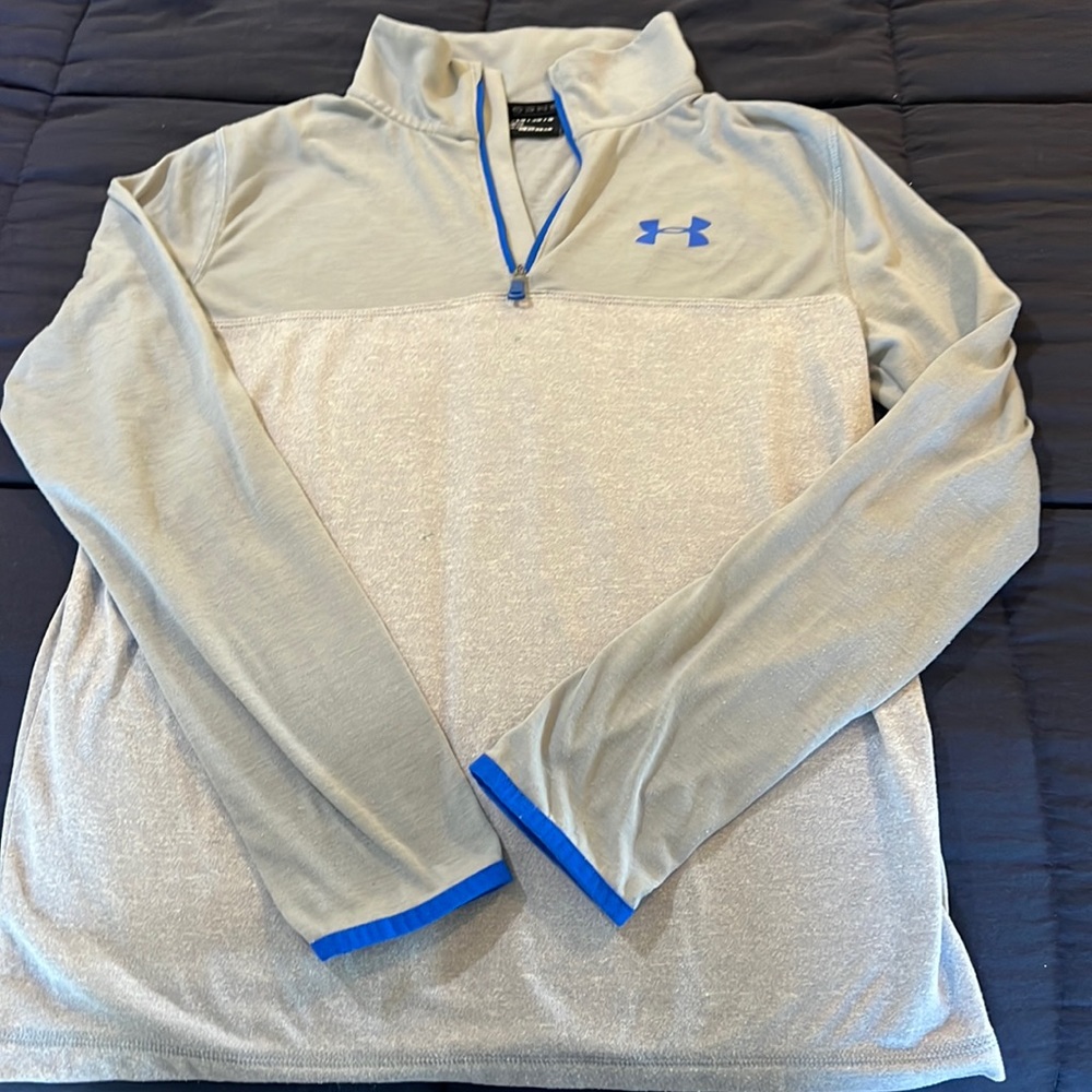 under Armour zip up youth large!